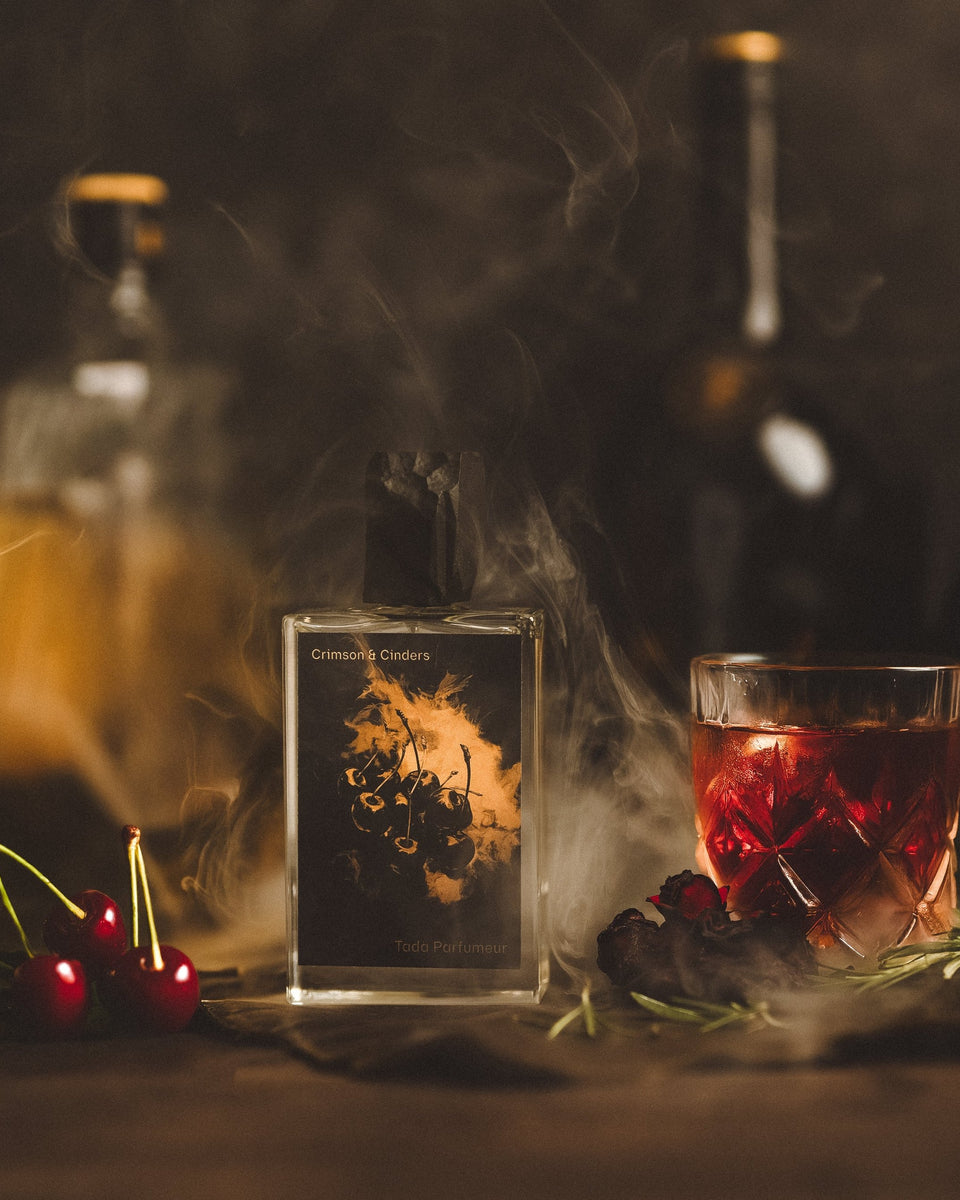 Tada Parfumeur Crimson & Cinders Eau de Parfum - Stéle