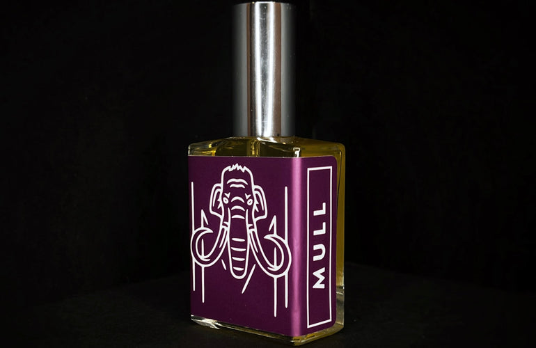 House of Mammoth Mull Eau de Parfum - Stéle