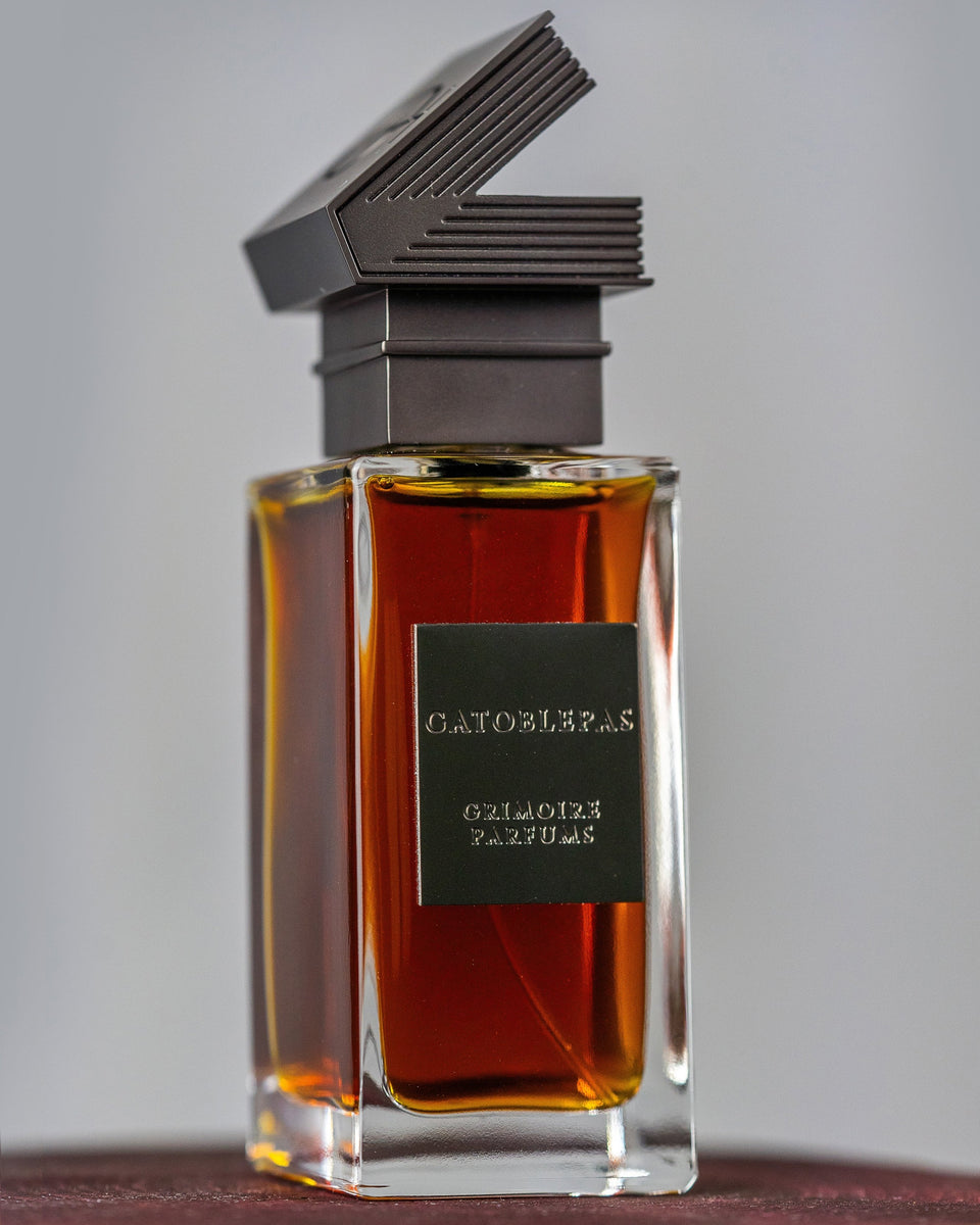 Grimoire Parfums Catoblepas Extrait de Parfum - Stéle