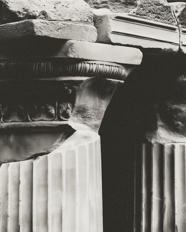 To My Ships Stand Up Bravely Marjoram Eau de Parfum at Stéle