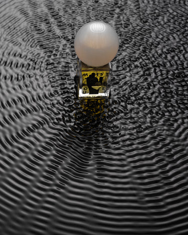 Stora Skuggan Mistpouffer Eau de Parfum at Stéle