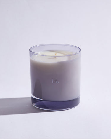 Liis Reyes Candle at Stéle
