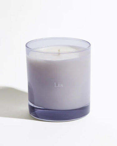 Liis Bo Candle at Stéle
