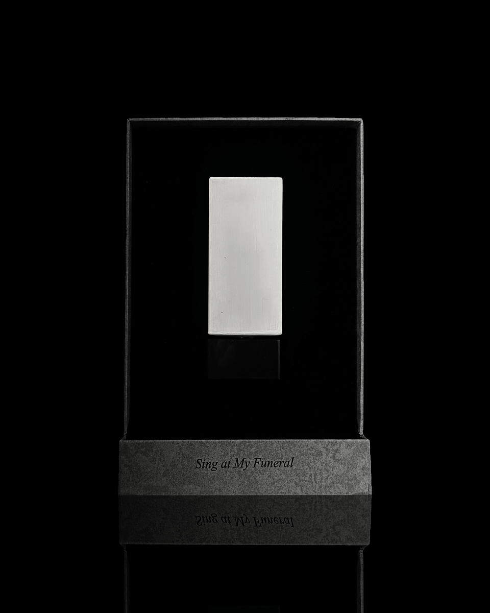 TOMBSTONE Sing at My Funeral Extrait de Parfum - Stéle