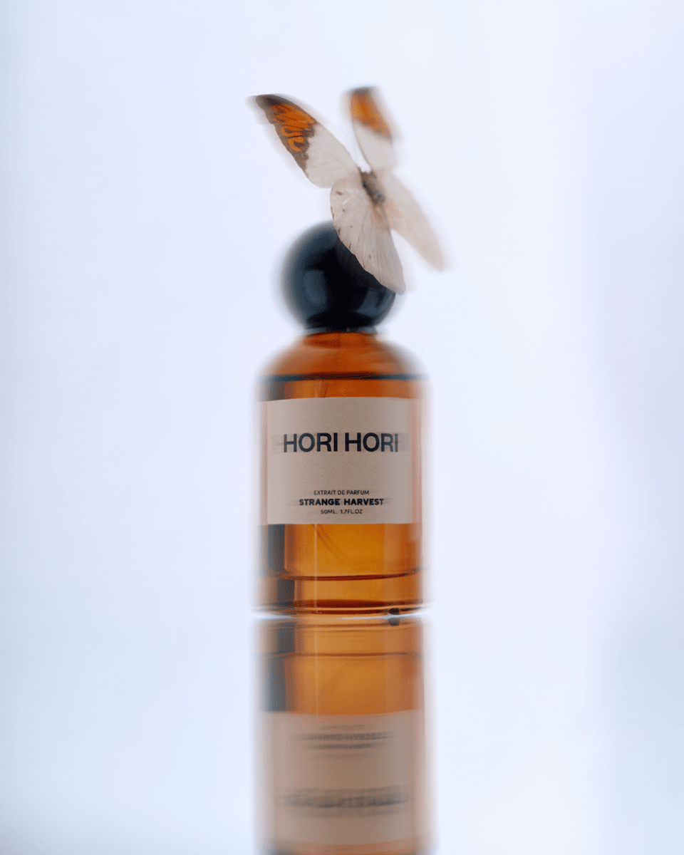 Strange Harvest Hori Hori Extrait de Parfum - Stéle