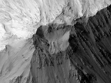 Neandertal Them Eau De Parfum at Stéle