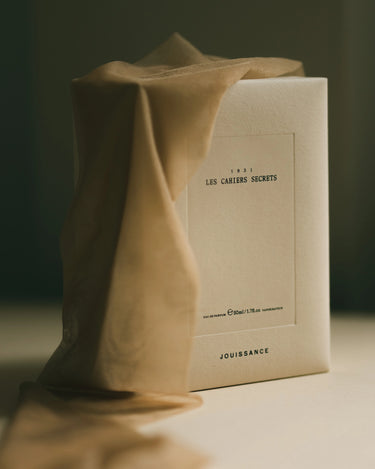 Jouissance Les Cahiers Secrets Eau de Parfum - Stéle