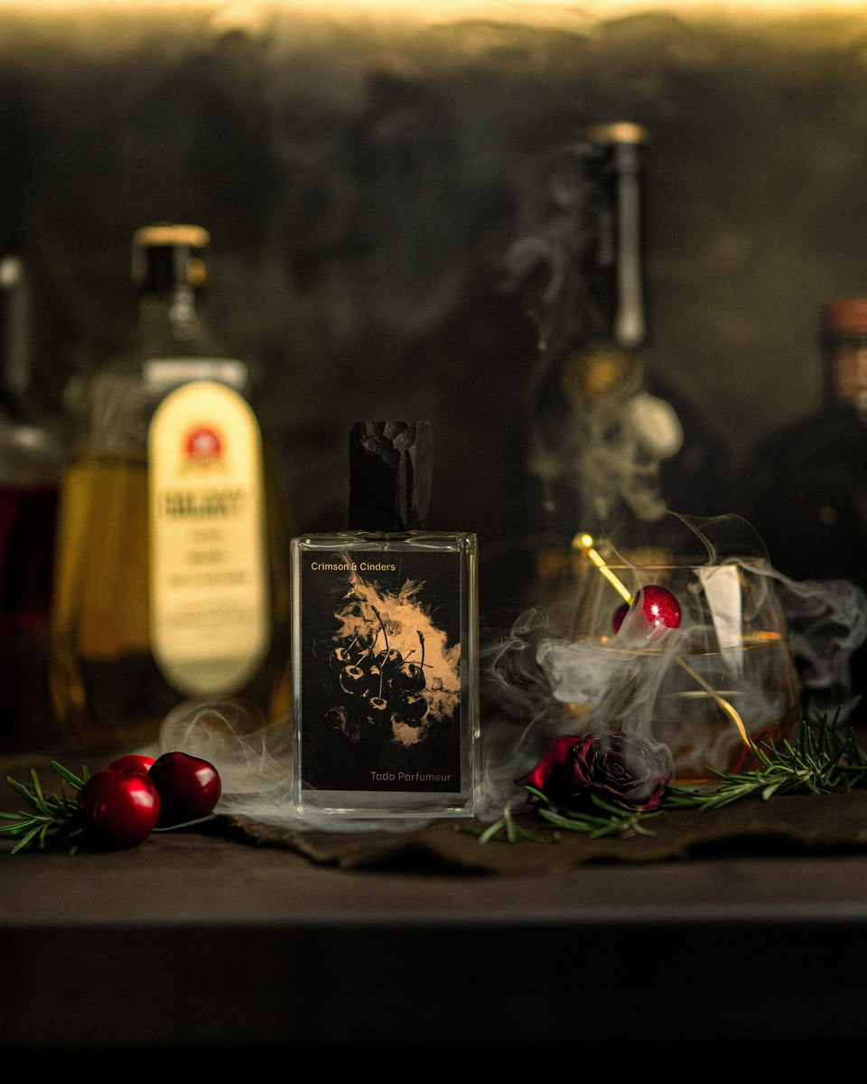 Tada Parfumeur Crimson & Cinders Eau de Parfum - Stéle