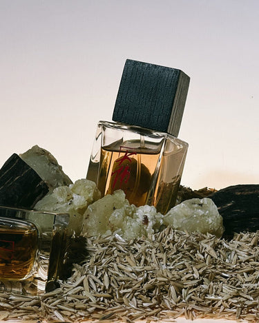 Damfool Hó (Elder River) Elixir de Parfum - Stéle