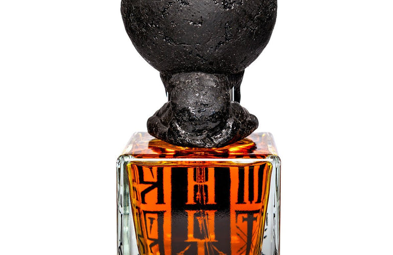 Profundum Martyr Extrait de Parfum - Stéle