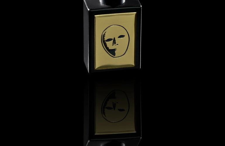 Anonim Golden Ambergris Extrait de Parfum - Stéle