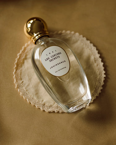 Jouissance Les Cahiers Secrets Eau de Parfum - Stéle