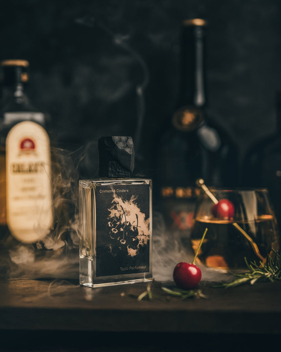 Tada Parfumeur Crimson & Cinders Eau de Parfum - Stéle