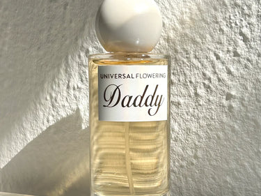 Universal Flowering Daddy Eau de Parfum - Stéle