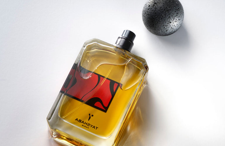 Tayshaba Ahmar Danse Eau de Parfum - Stéle