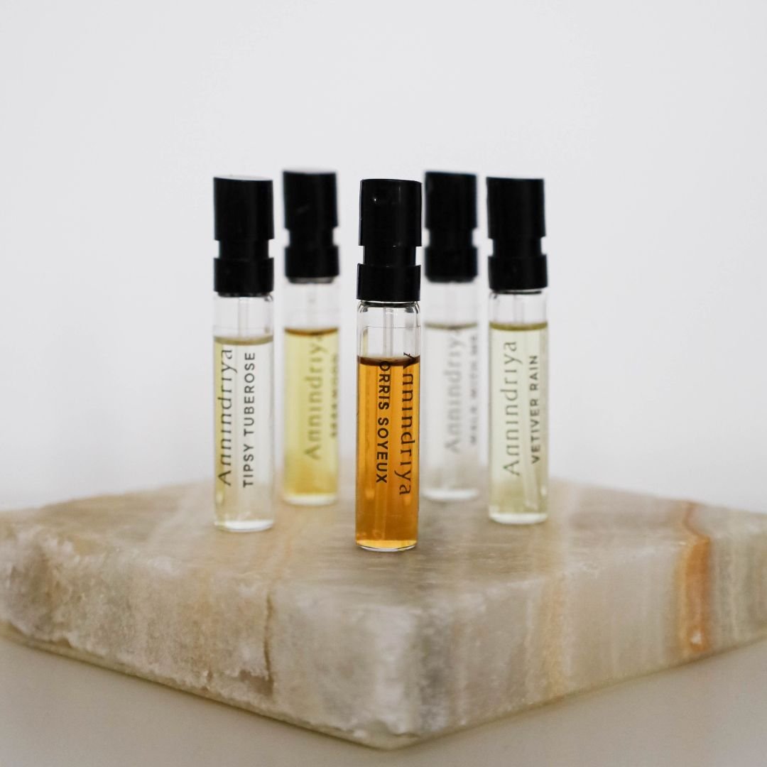 Maya Njie Discovery Set – Stéle