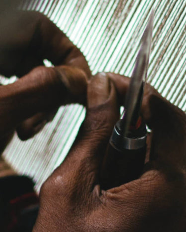 Hima Jomo Pashm Eau de Parfum - Stéle