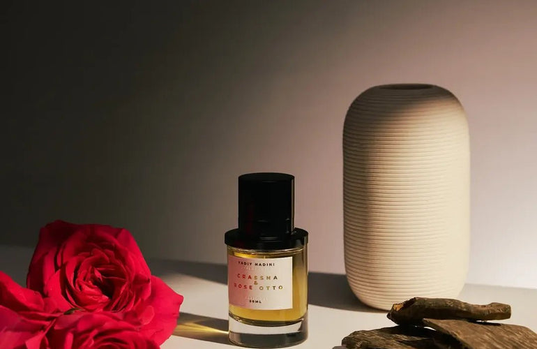 Yadiy Hadini Crassna & Rose Otto Extrait de Parfum - Stéle
