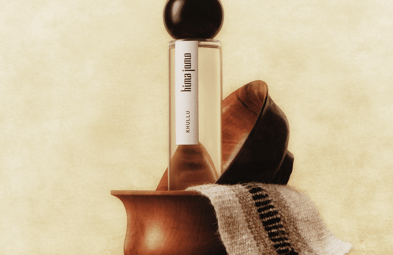 Hima Jomo Khullu Eau de Parfum - Stéle