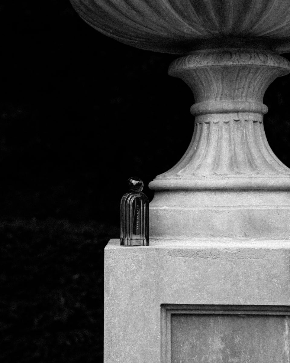 Fine Scents Éminence Eau de Parfum - Stéle