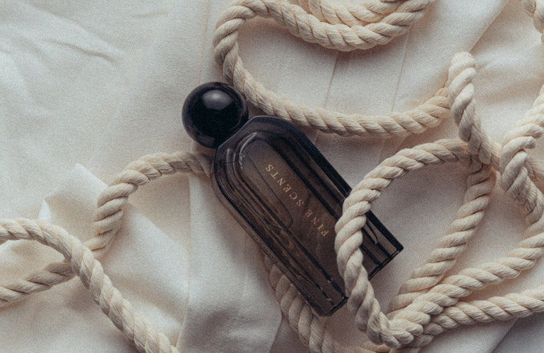 Fine Scents Éminence Eau de Parfum - Stéle