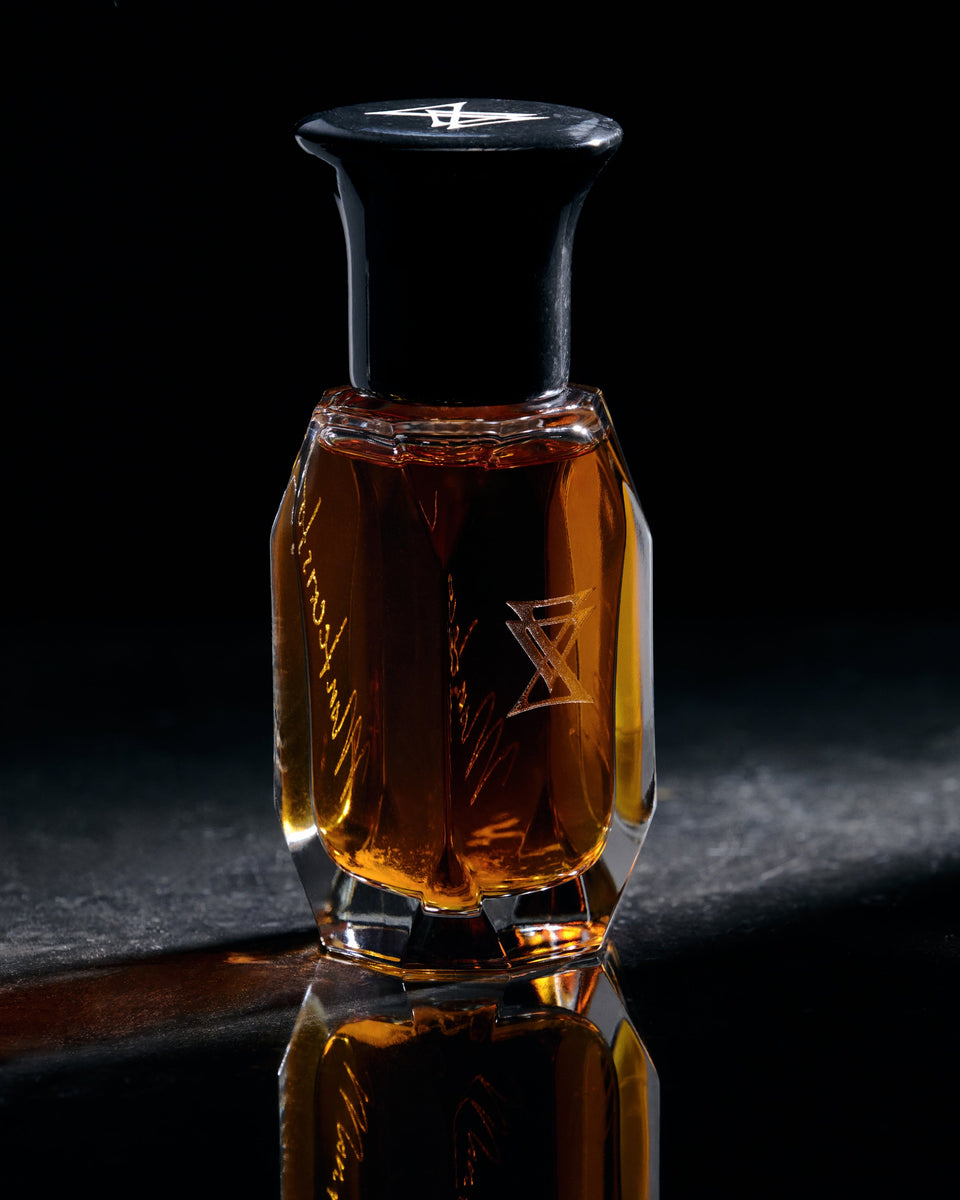 Extra Virgo Montecristo Extrait de Parfum - Stéle