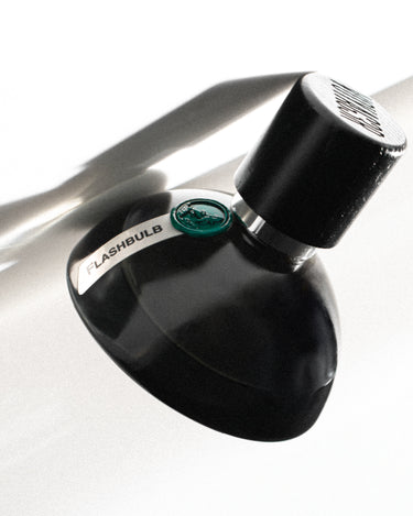Voyager Flashbulb Eau de Parfum - Stéle