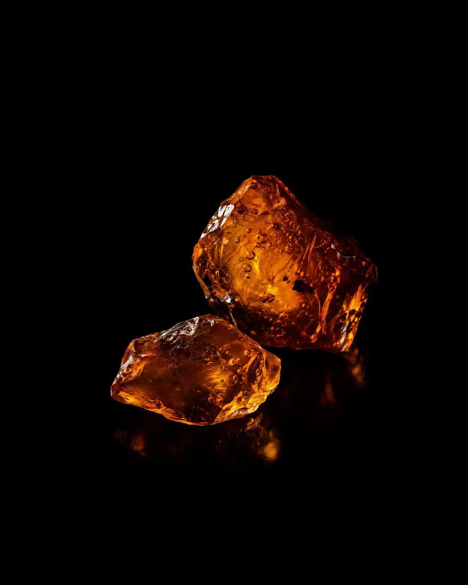 Bu Feng Flare in Amber Extrait de Parfum - Stéle
