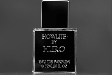 HURO Howlite Eau de Parfum - Stéle