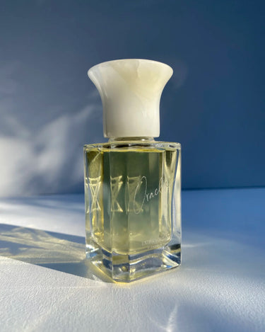 Extra Virgo Oracle Extrait de Parfum - Stéle