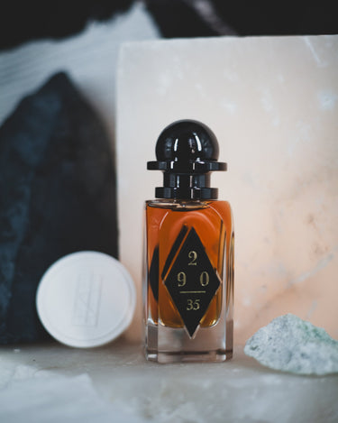 OrDioLab Knight Sandal Extrait De Parfum - Stéle