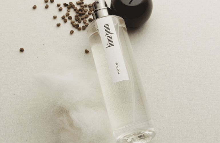 Hima Jomo Pashm Eau de Parfum - Stéle