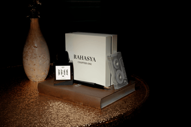 Rahasya Chapter One Eau de Parfum - Stéle