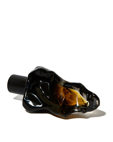 Neandertal Dark Eau De Parfum at Stéle