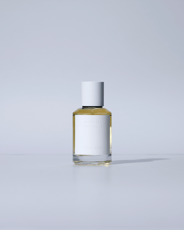 ONE DAY Pu'er Tea Eau de Parfum - Stéle
