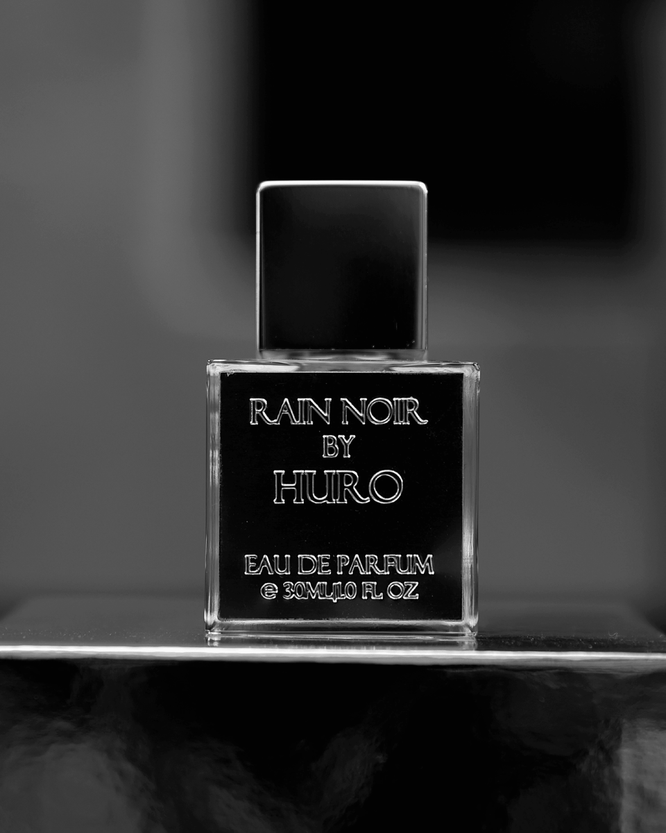 HURO Rain Noir Eau de Parfum - Stéle