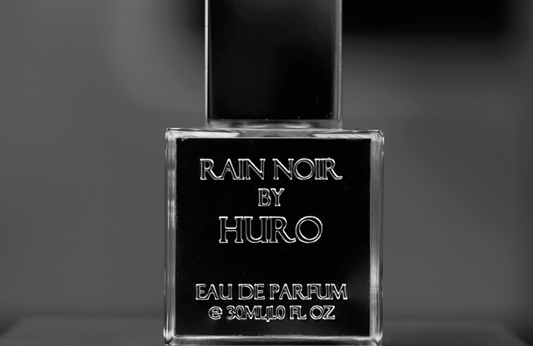 HURO Rain Noir Eau de Parfum - Stéle