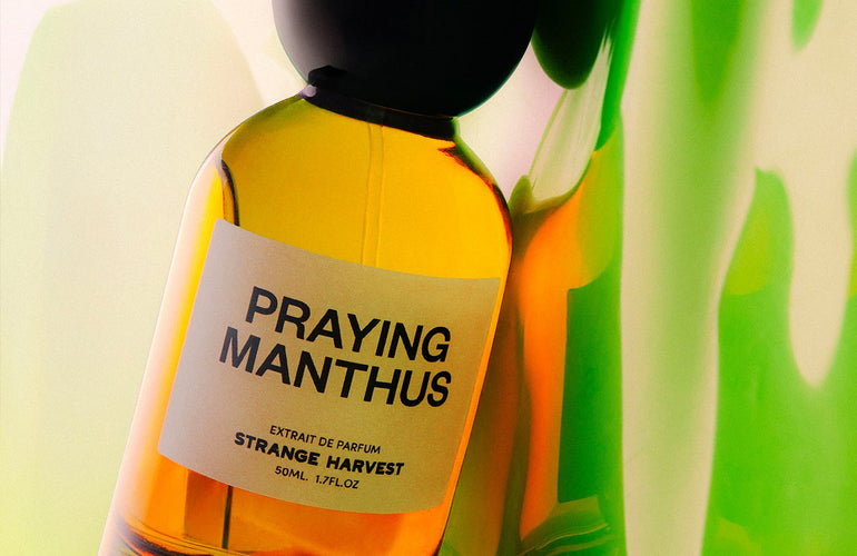Strange Harvest Praying Manthus Extrait de Parfum - Stéle