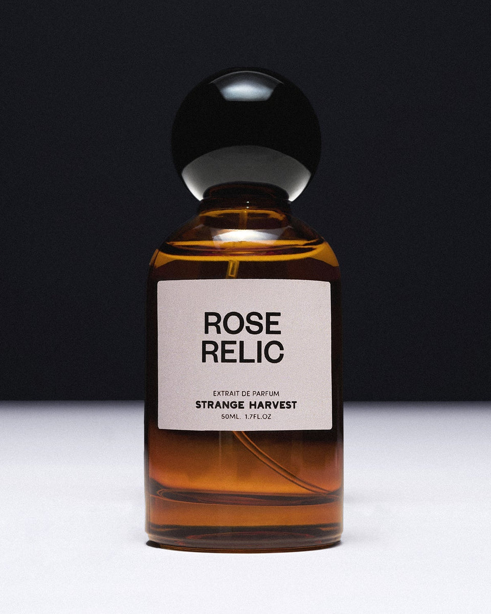 Strange Harvest Rose Relic Extrait de Parfum - Stéle
