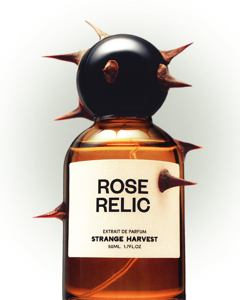 Strange Harvest Rose Relic Extrait de Parfum - Stéle