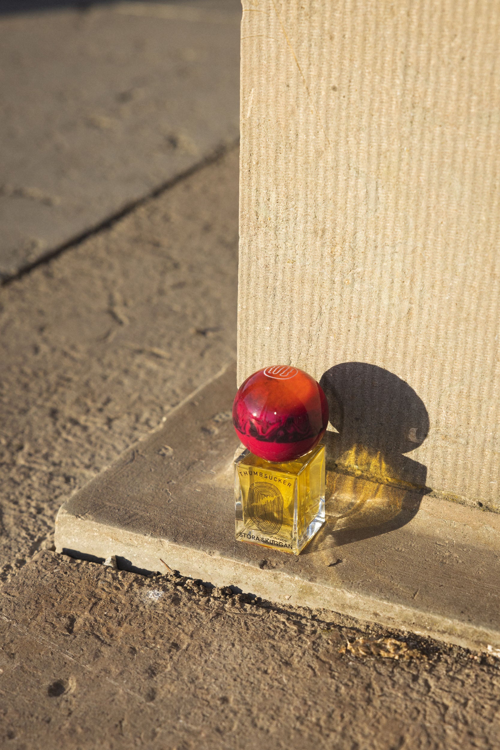 Stora Skuggan Thumbsucker Eau de Parfum – Stéle