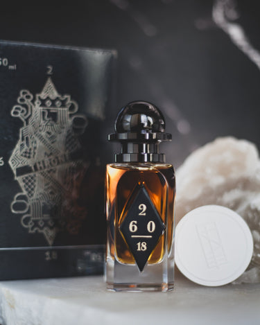 OrDioLab Cedar Throne Extrait De Parfum - Stéle