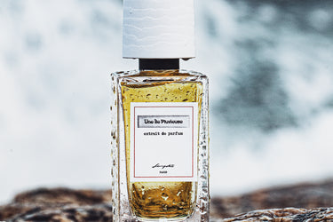 Senyokô Une Île Pluvieuse Extrait de Parfum - Stéle