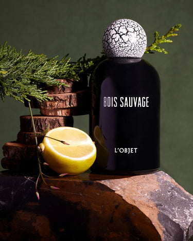 L'Objet Bois Sauvage Eau de Parfum - Stéle