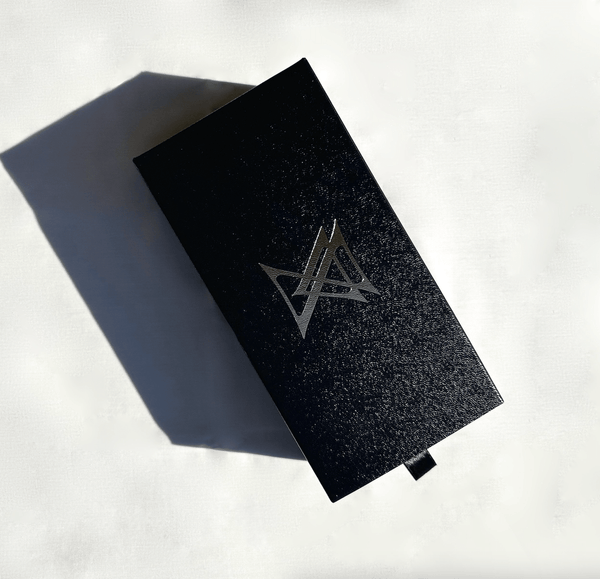 Extra Virgo Forbidden Botanica Discovery Set – Stéle