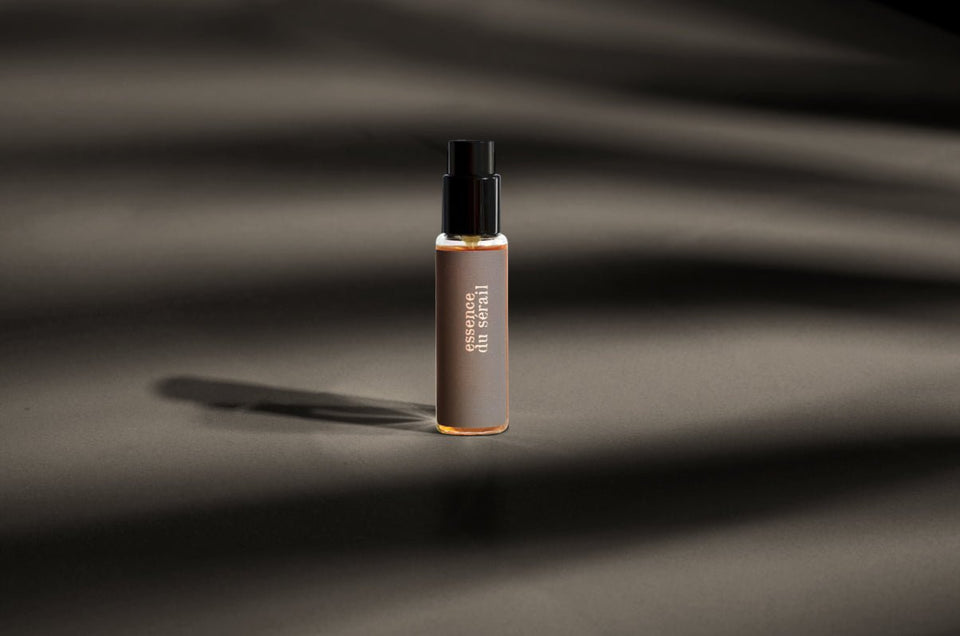 Sous Le Manteau Essense du Sérail n°4 Eau de Parfum - Stéle