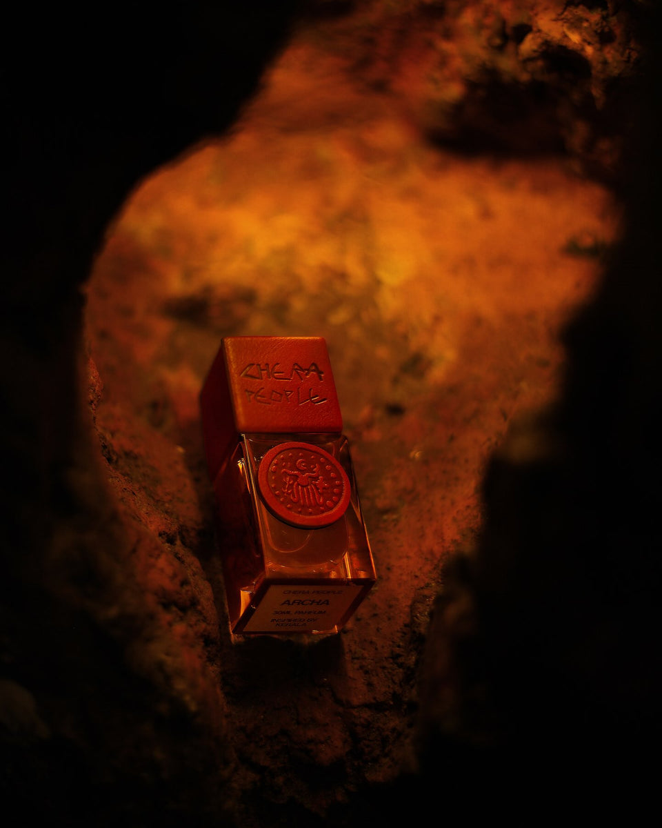Chera People Archa Elixir de Parfum - Stéle