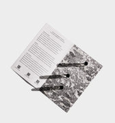 Ode Ona Mini Journeys - Stéle