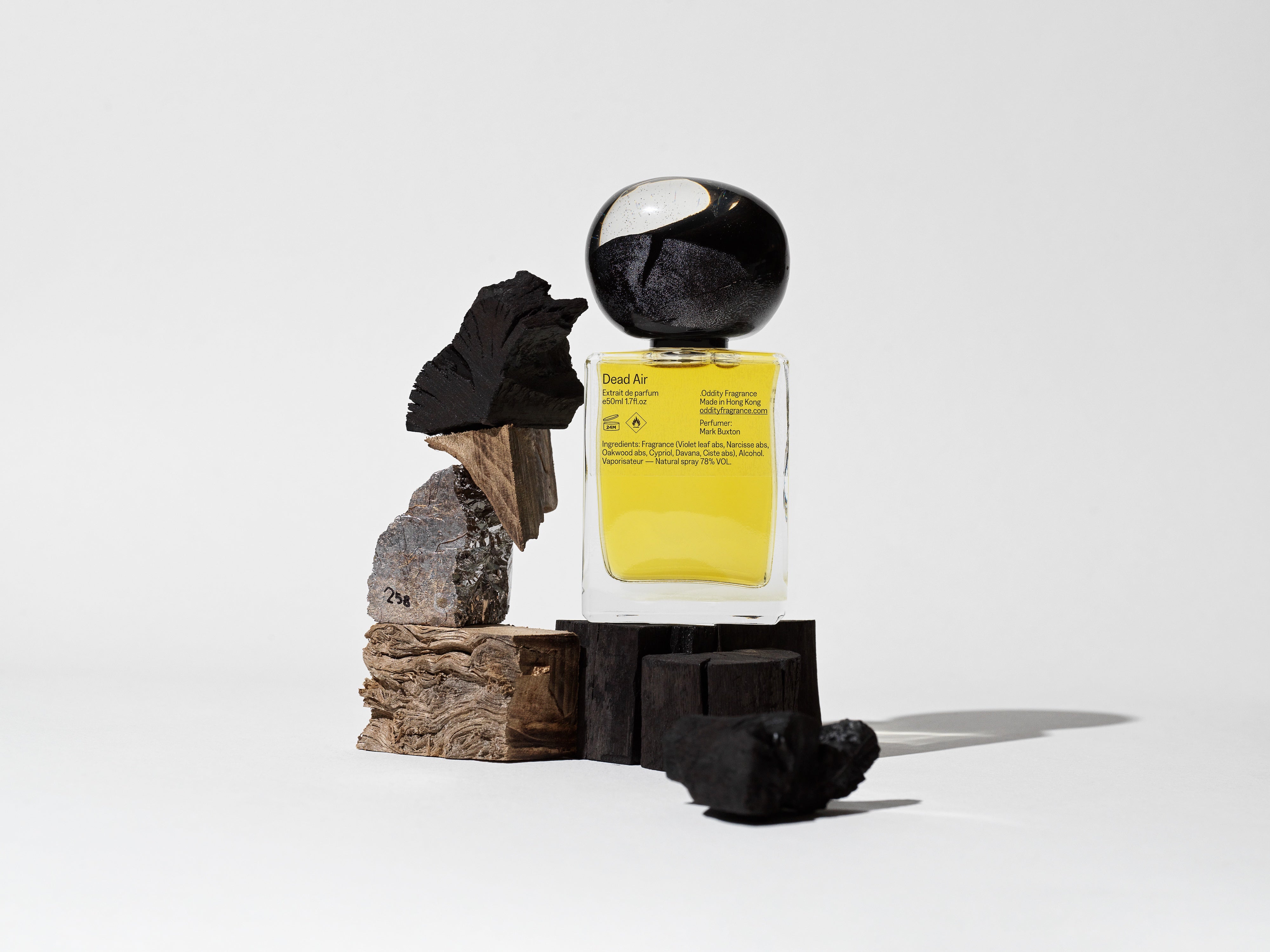 Oddity Dead Air | Extrait de Parfum – Stéle