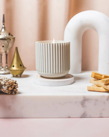 The Mantel Hammam Candle - Stéle